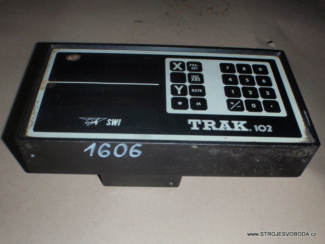 Displej odměřování TRAK 102 2M (01606.JPG)
